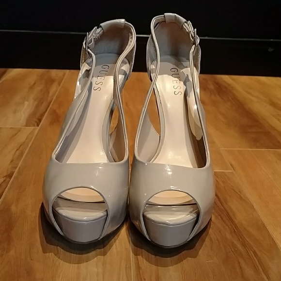 Guess 5" heels. Size 8 - Picture 5 of 5